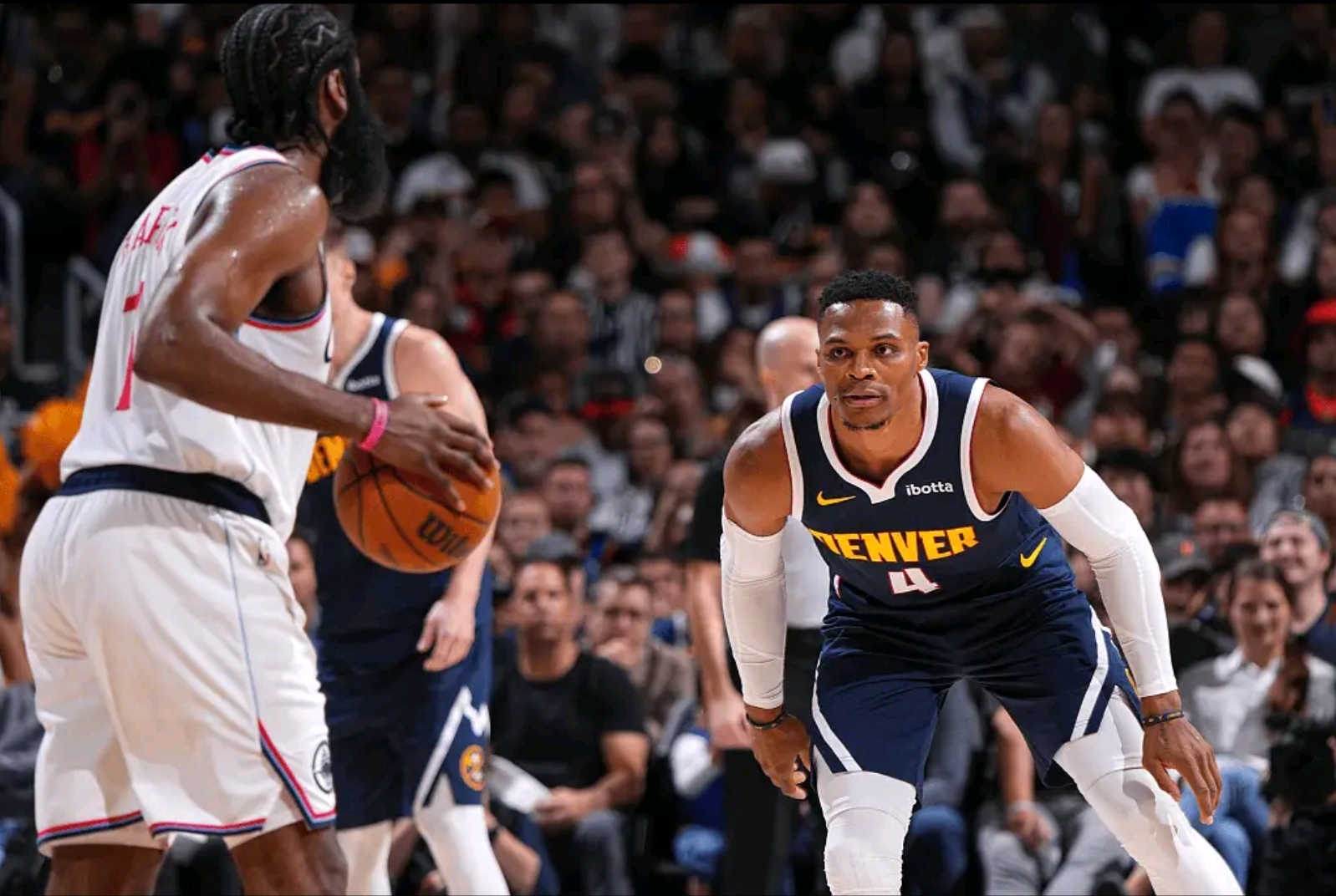 开云·体育app中国-赛后NBA总决赛焦点战，丹佛掘金扳平良机，管理层满意，医务组通报恢复的简单介绍