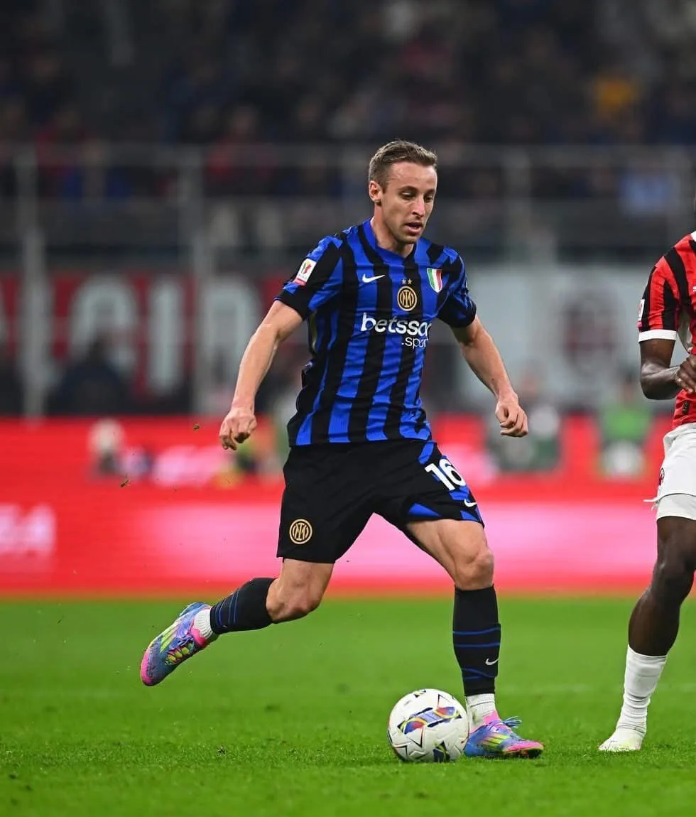 开云·体育app中国-赛前德甲传出新动向，AC米兰刷新队史纪录，管理层表态：赛场秩序良好，阵容厚度经受考验的简单介绍