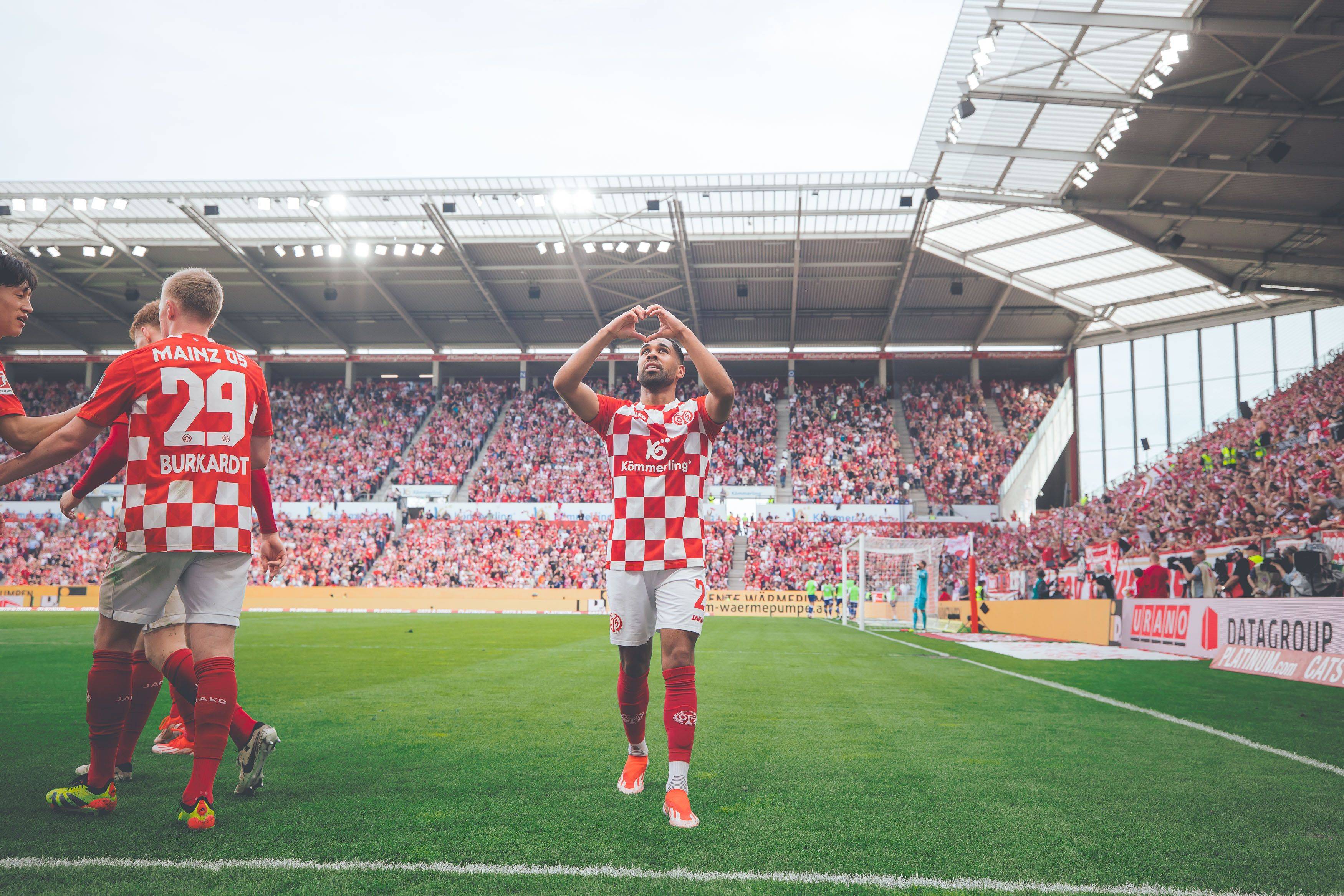 kaiyun官网中国-赛后德国杯传出新动向，犹他爵士状态回暖，管理层表态：更衣室稳定，身体对抗强度拉满(2025年犹他爵士队nba首轮选秀权受保护情况)