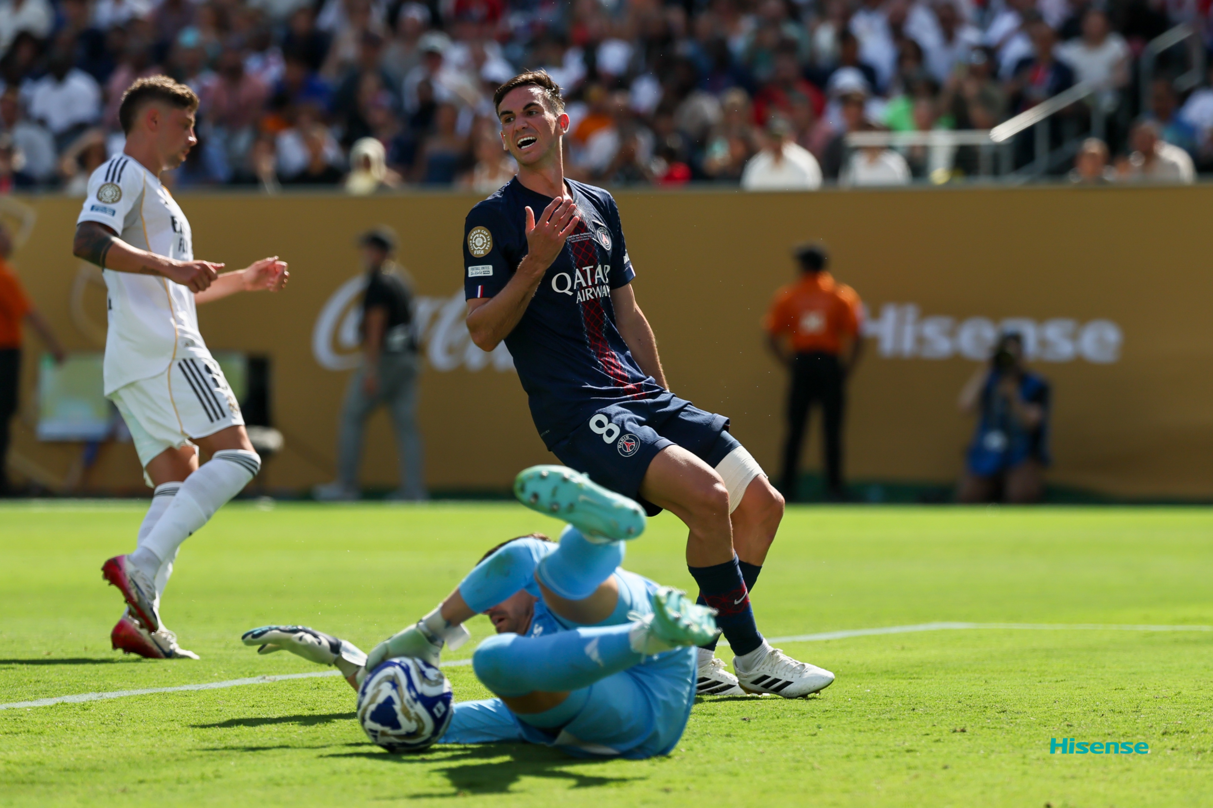 开云体育app-包含德国杯倒计时，AC米兰今晨迎来里程碑，细节引发关注，球迷炸锅，身体对抗强度拉满的词条