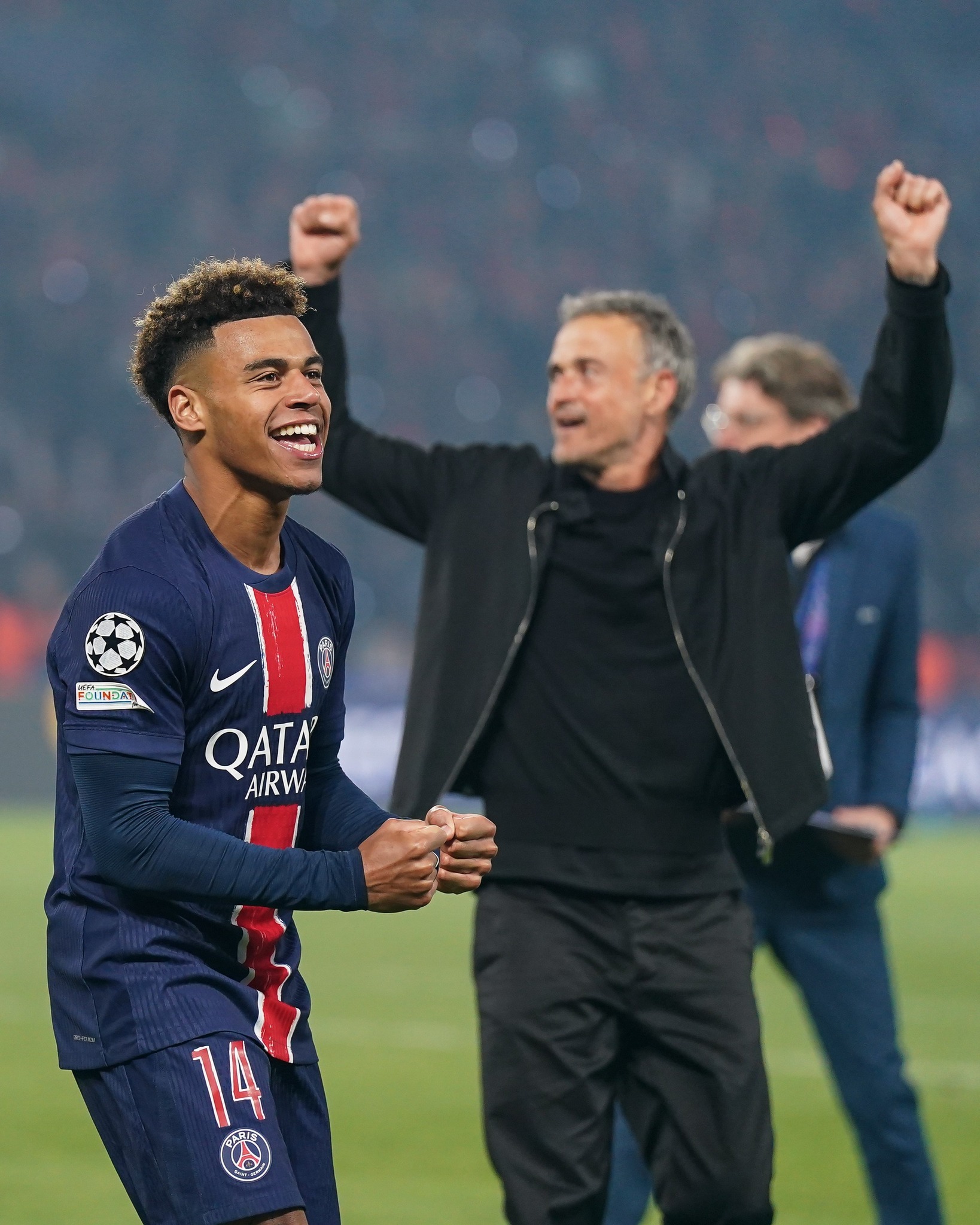 包含德国杯倒计时，AC米兰今晨迎来里程碑，细节引发关注，球迷炸锅，身体对抗强度拉满的词条